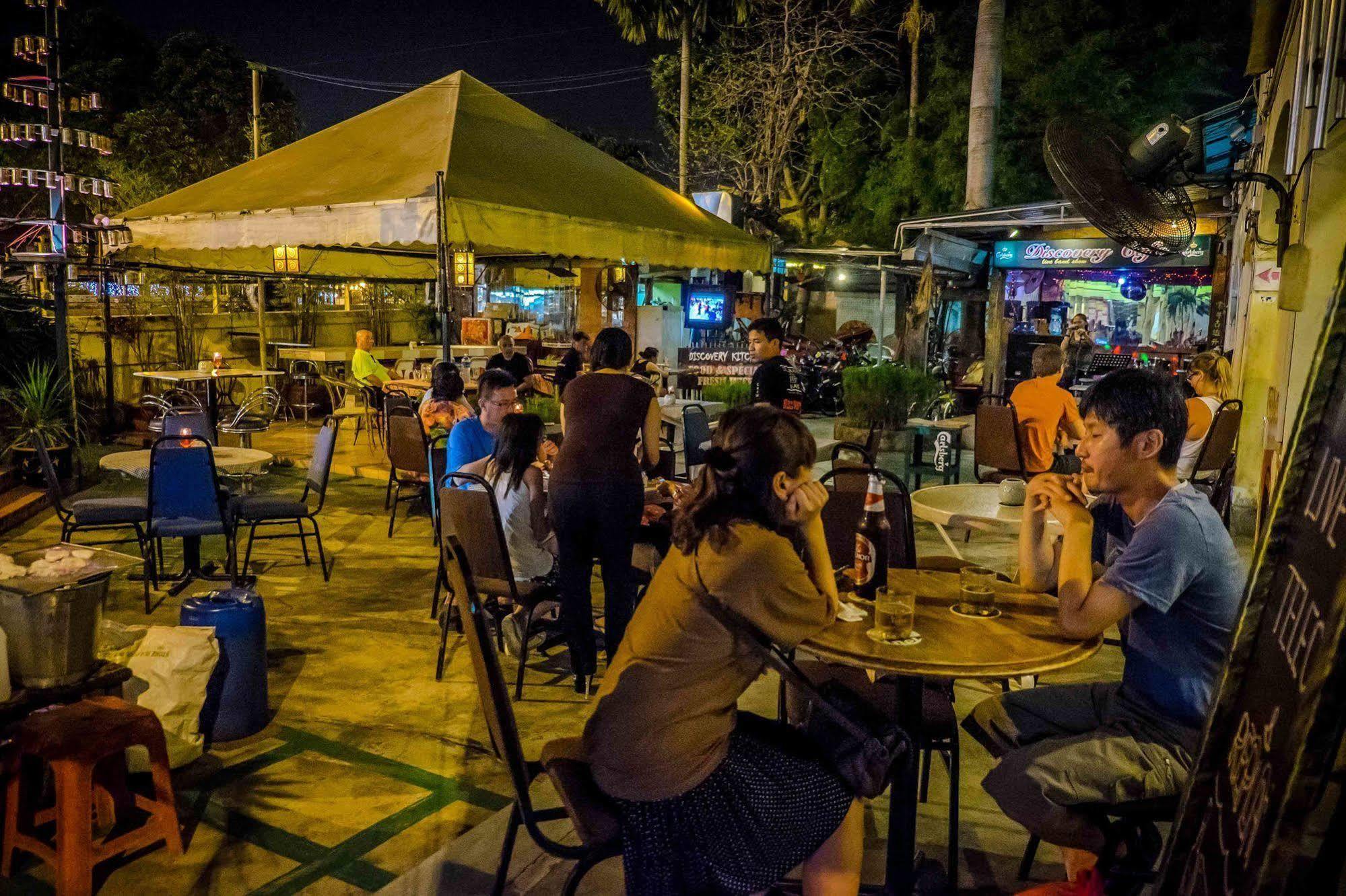 Discovery Cafe And Guesthouse 말라카 외부 사진