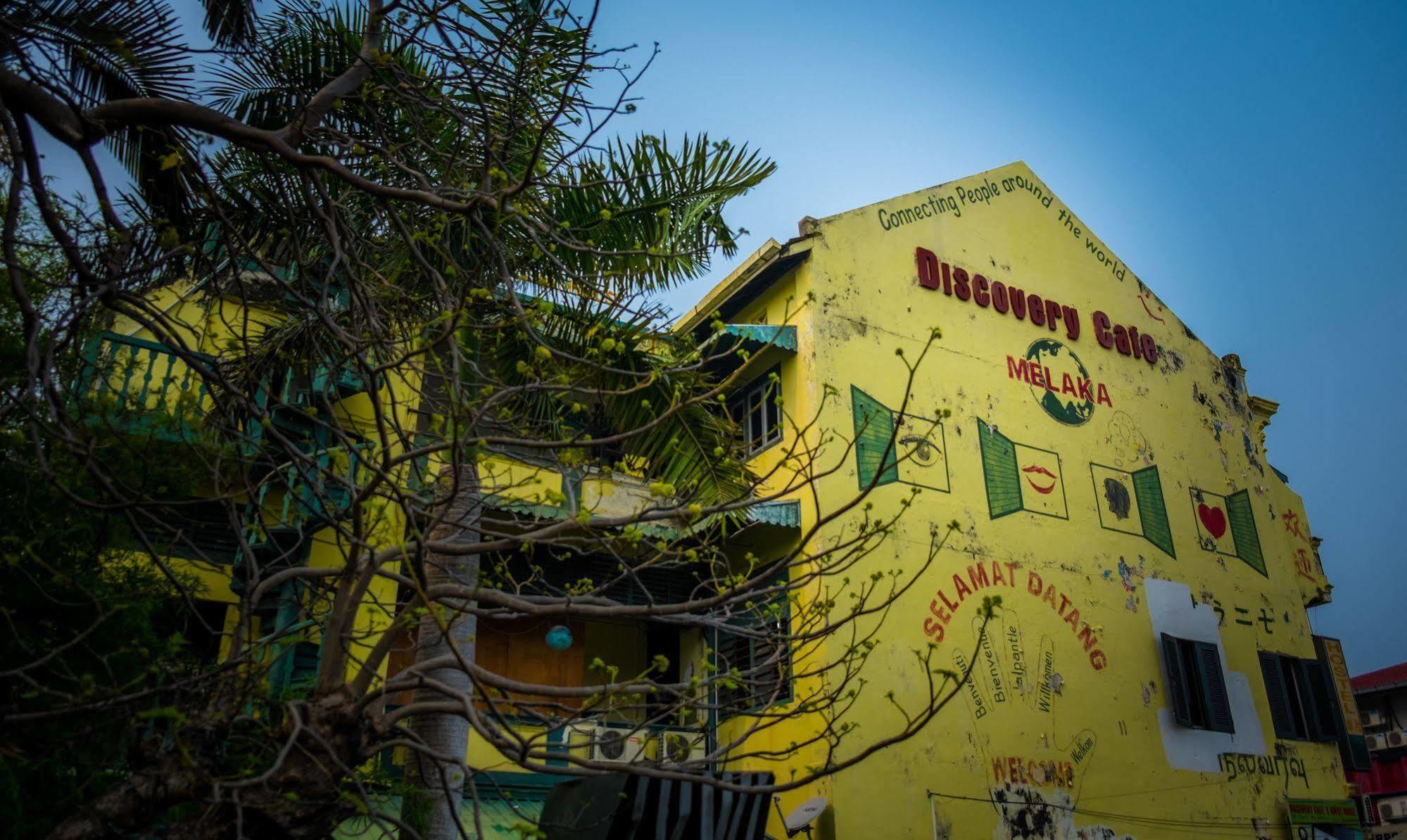 Discovery Cafe And Guesthouse 말라카 외부 사진